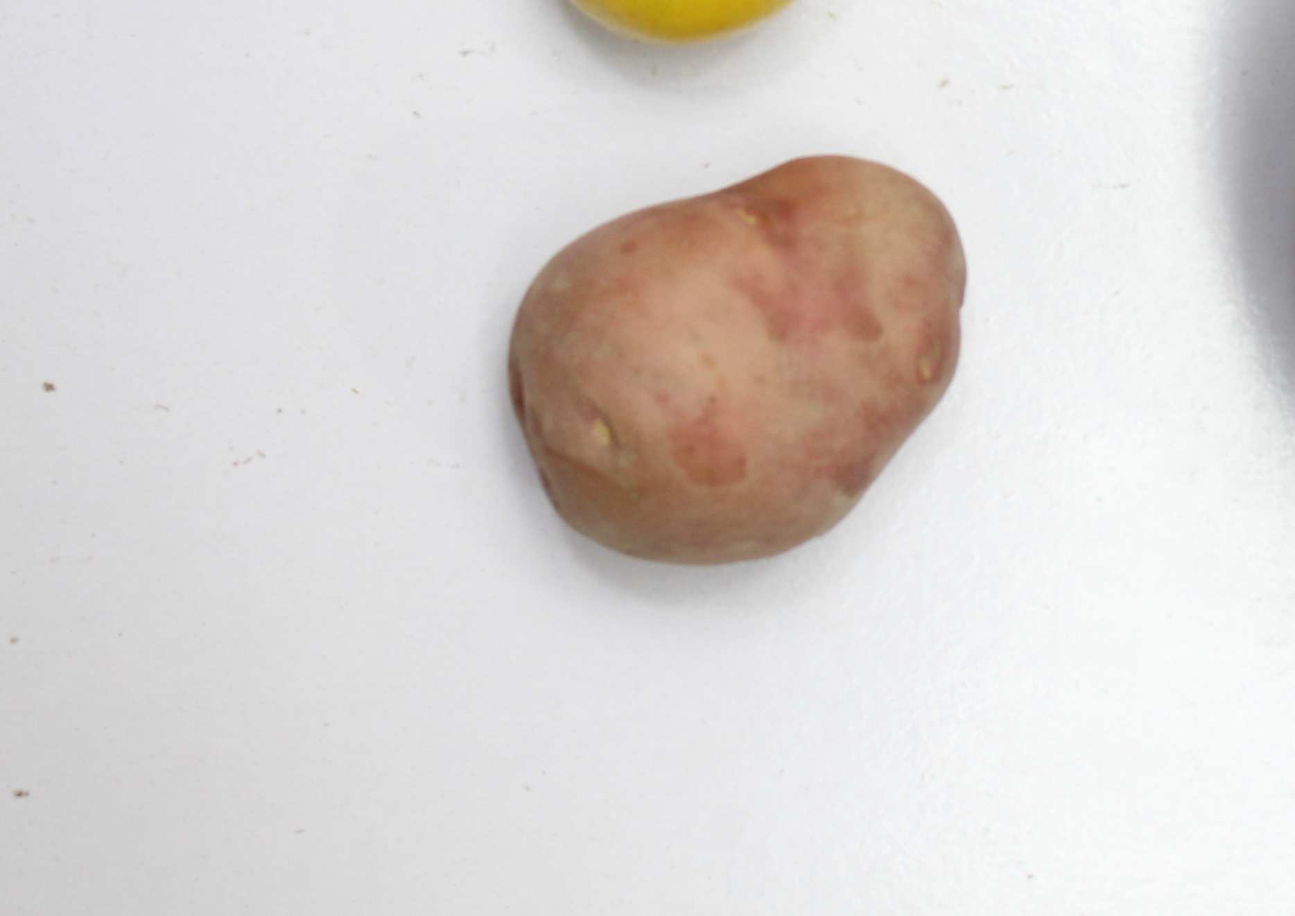 benefits of potato for skin
