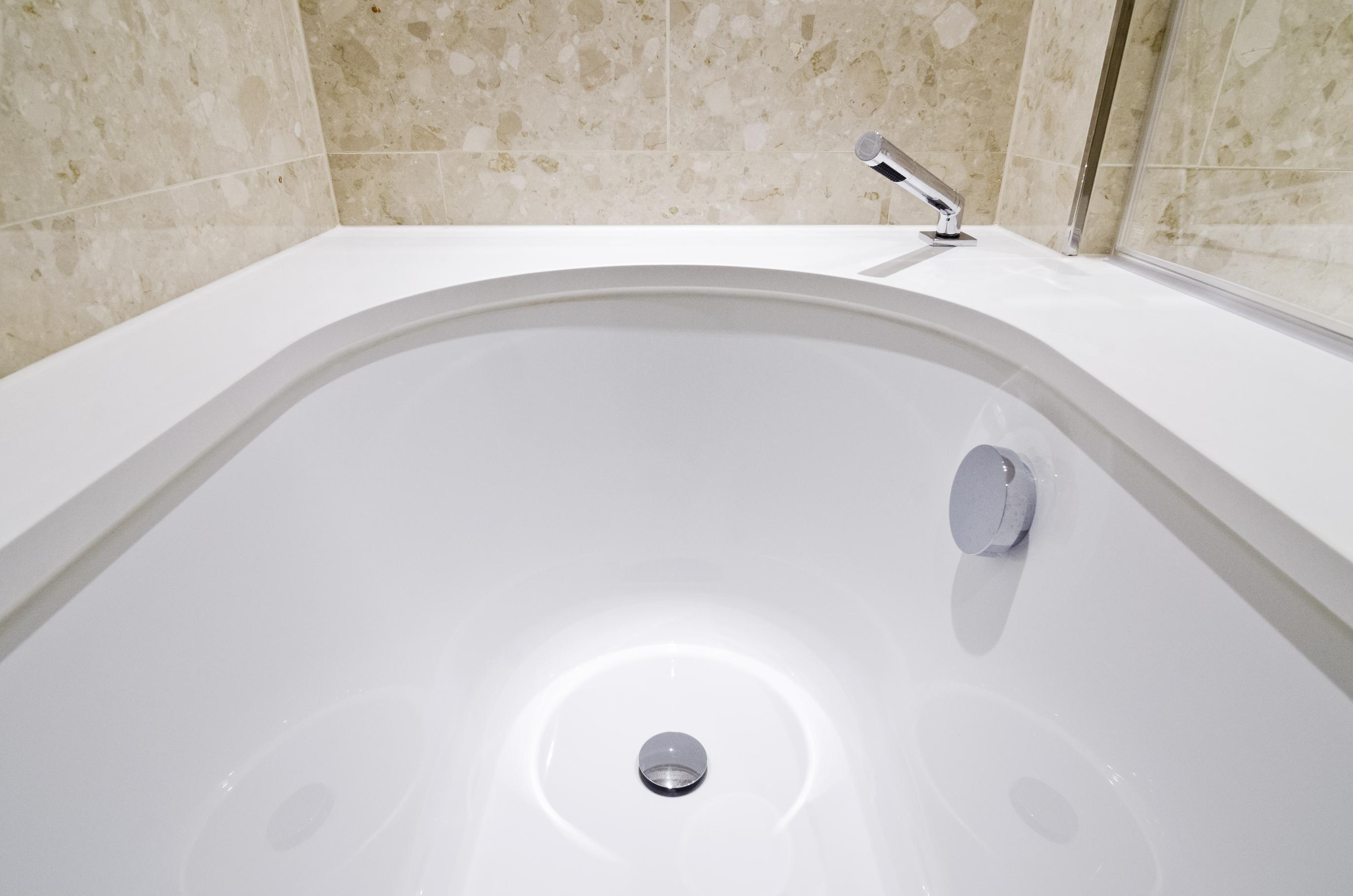 how to clean bath tub