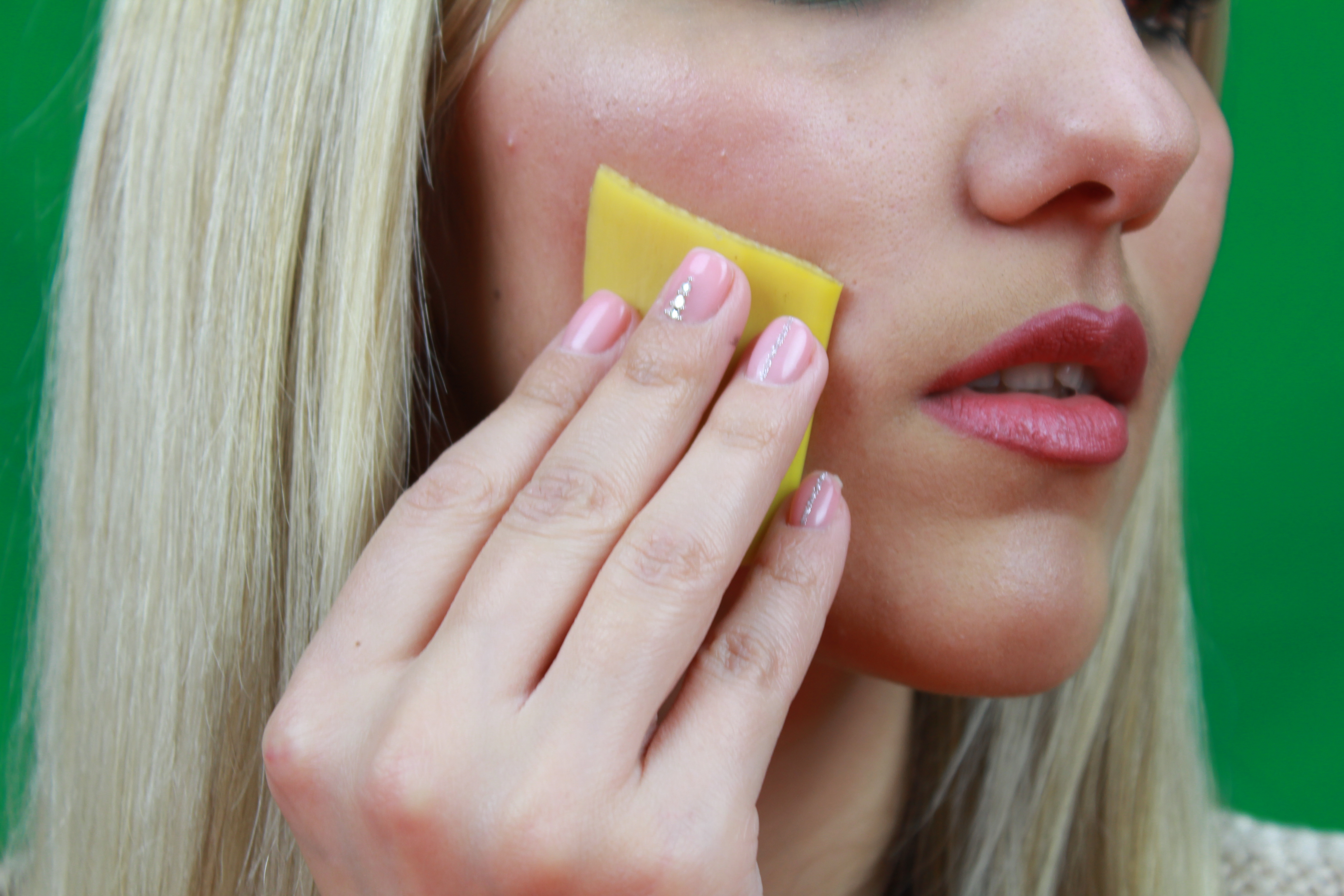 banana peel for acne